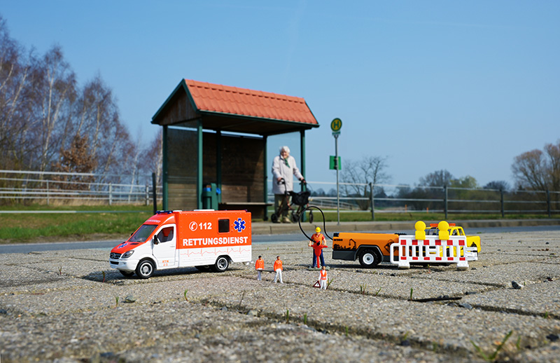 laendlicher-raum-bus-haltestelle-ortsteile-medizin